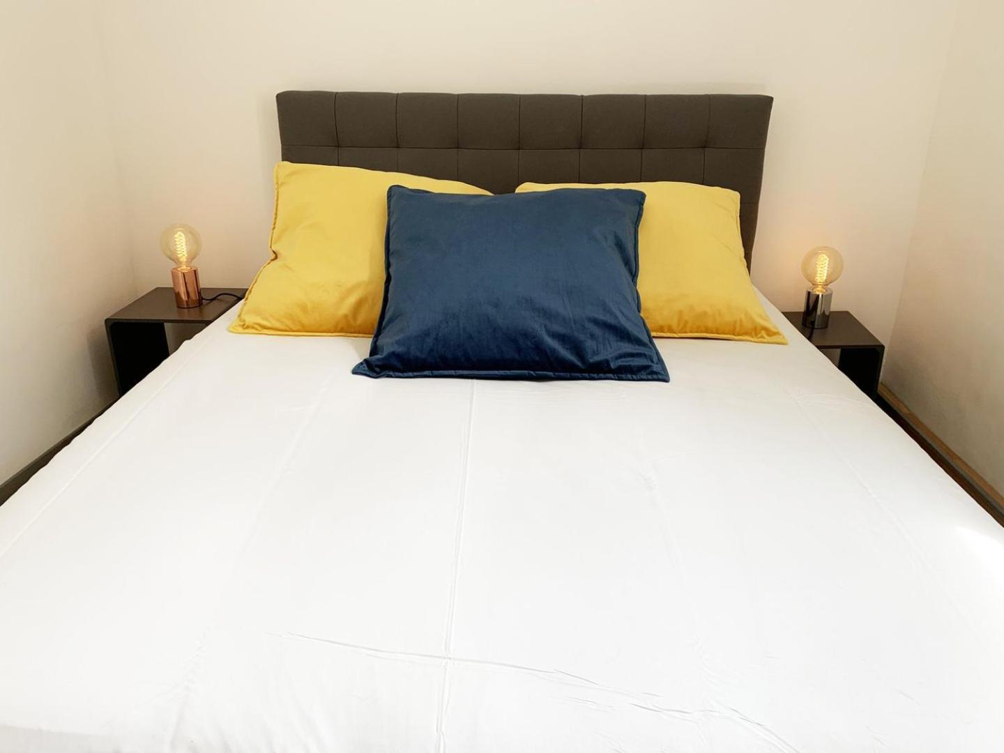Le Clocher- Appartement Dans Le Coeur De Ville ชาร์ตร ภายนอก รูปภาพ